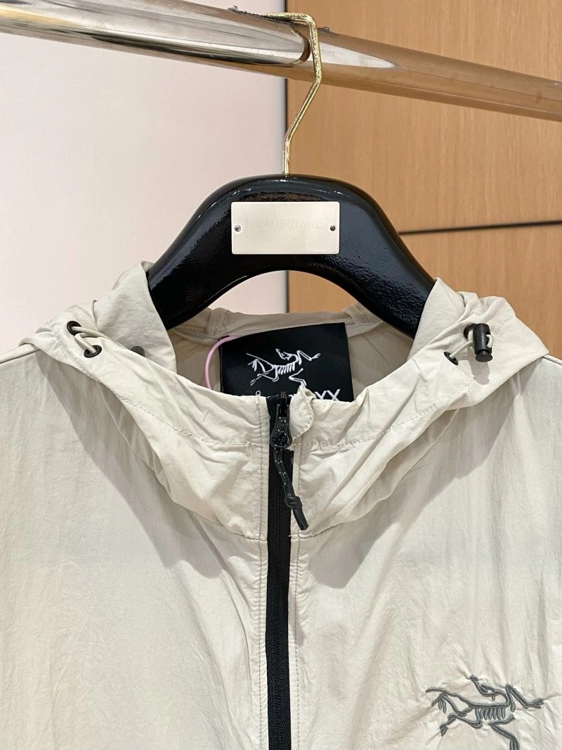 Arcteryx Sunscreen Jacket Youthful 161090