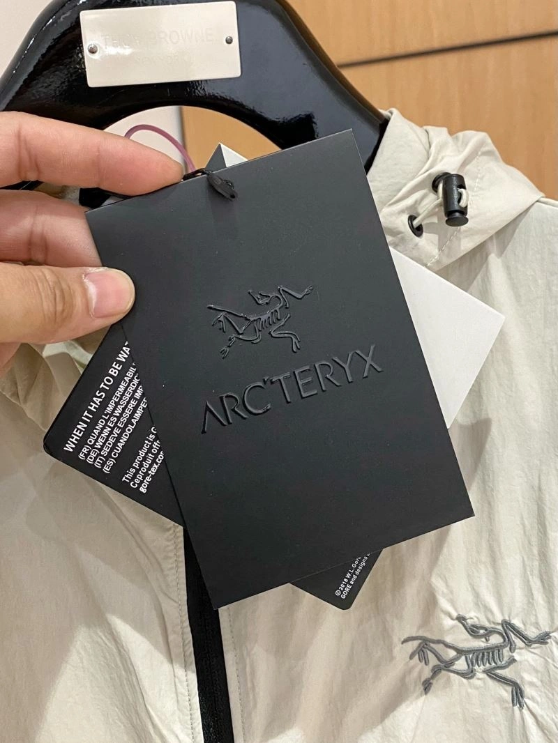 Arcteryx Sunscreen Jacket Youthful 161090