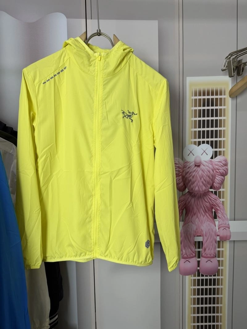 Functional Arcteryx Sunscreen Jacket 159800