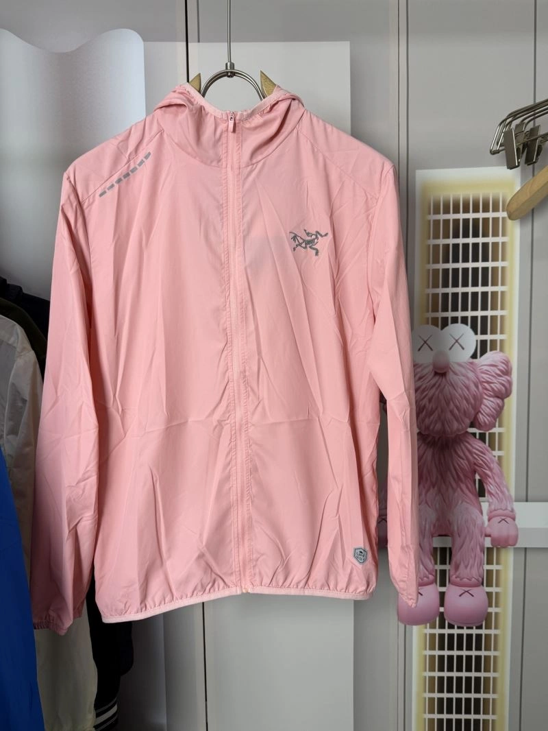 Functional Arcteryx Sunscreen Jacket 159800