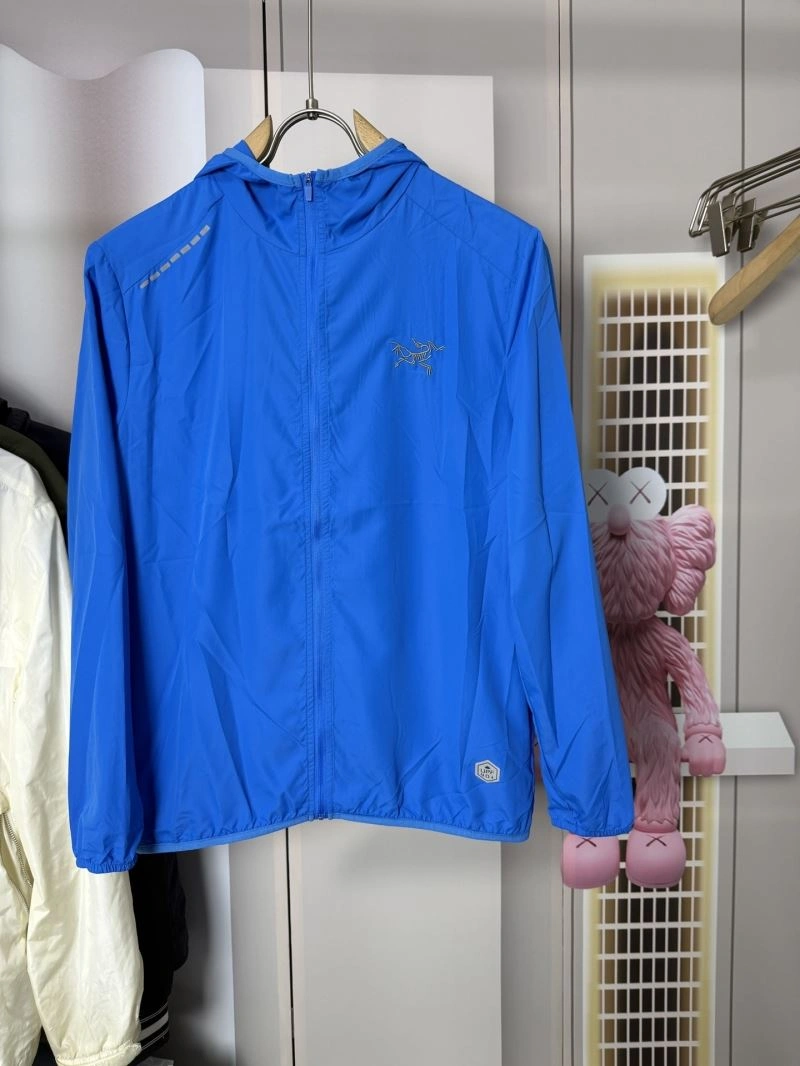 Functional Arcteryx Sunscreen Jacket 159800