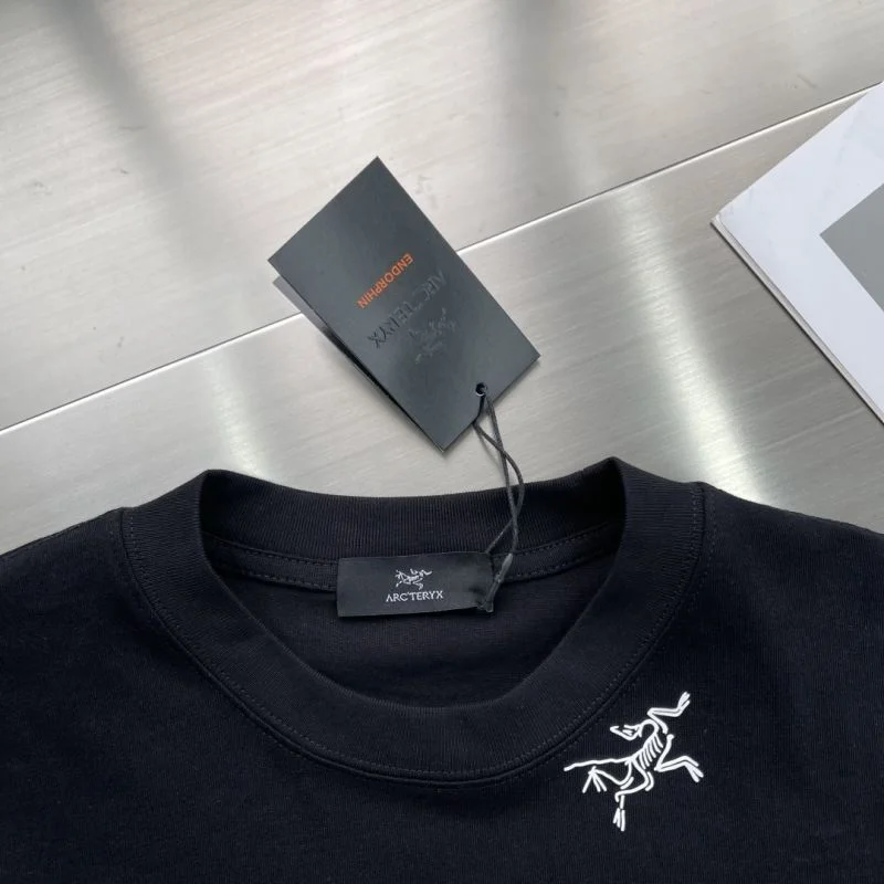 UrbanChic Arcteryx T-Shirts 163195