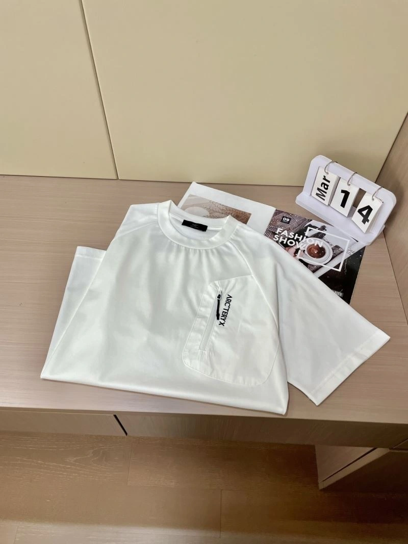 Compact Arcteryx T-Shirts 161085