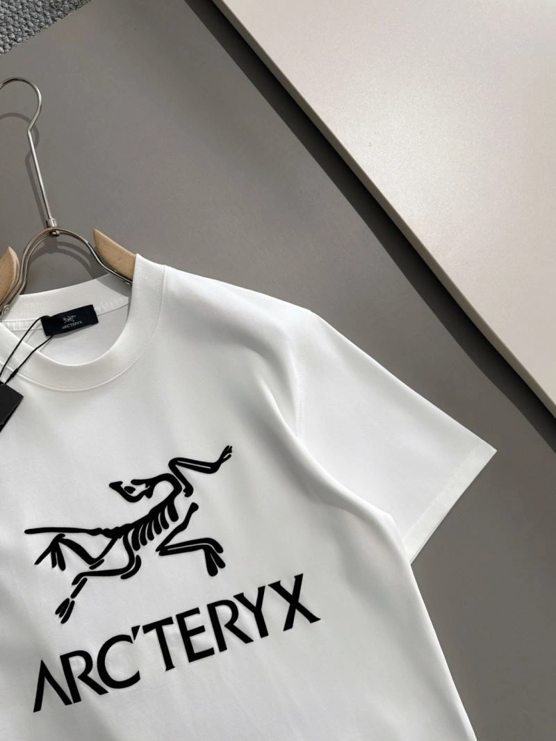 UrbanChic Arcteryx T-Shirts 161088