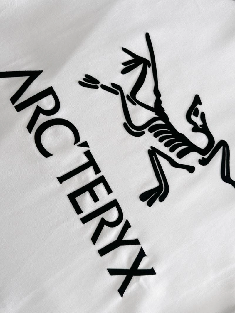 UrbanChic Arcteryx T-Shirts 161088