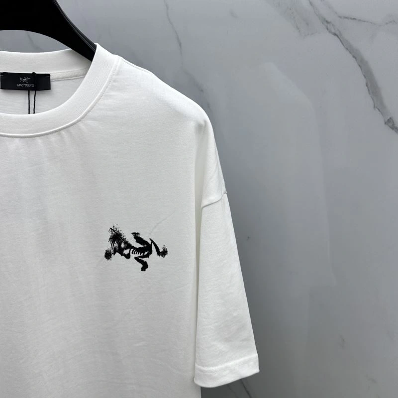 Tailored Arcteryx T-Shirts 159795