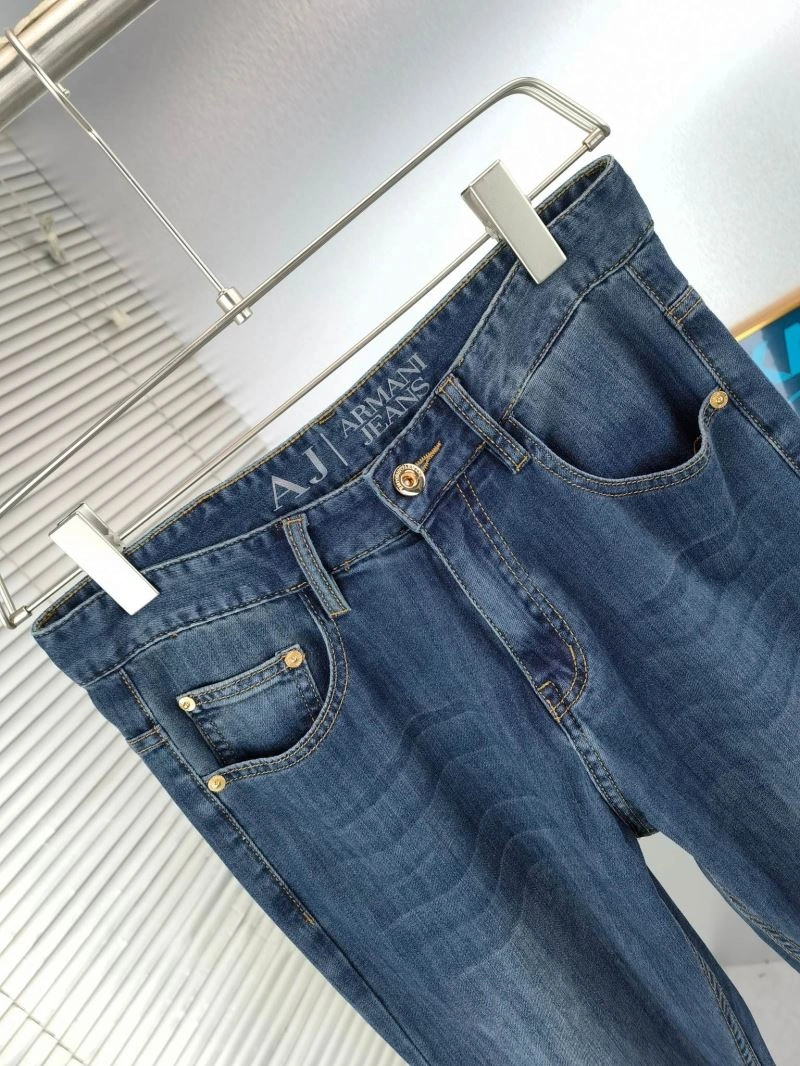 Armani Jeans WellDesigned 96170
