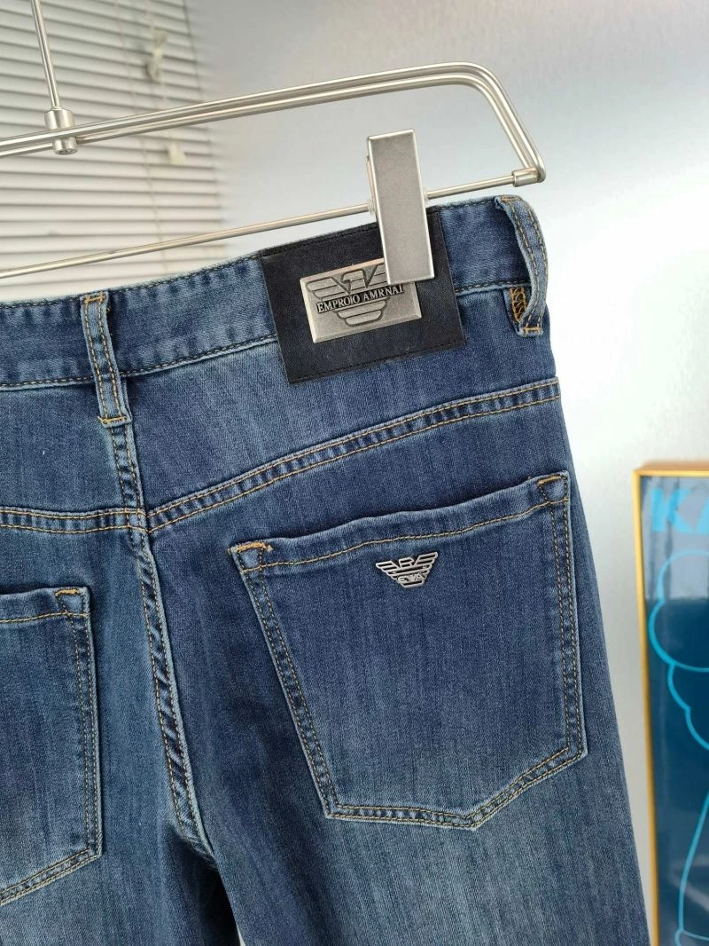 Armani Jeans WellDesigned 96170