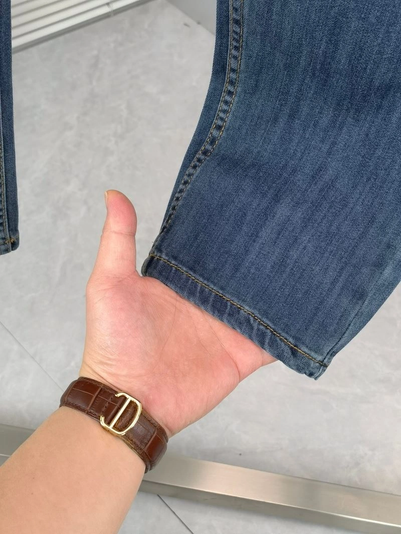 Armani Jeans WellDesigned 96170