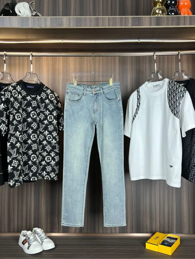 Trendsetting Armani Jeans 96171