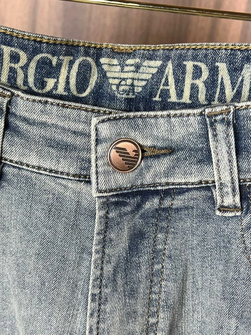 Trendsetting Armani Jeans 96171