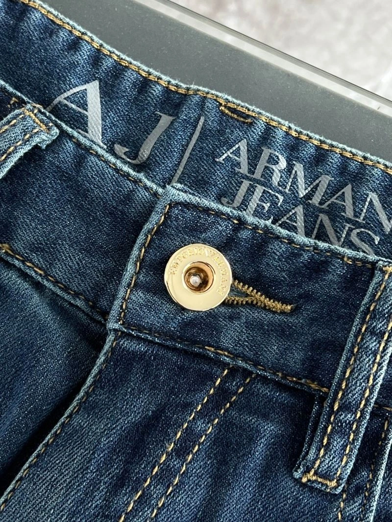 Modern Armani Jeans 96180