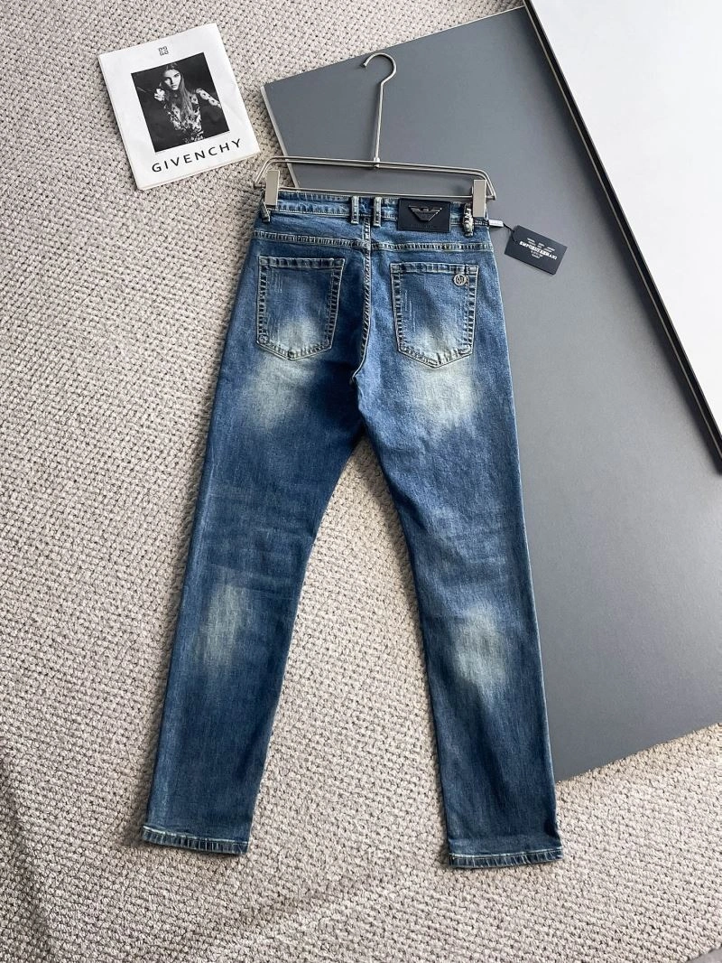 Armani Jeans Vibrant 96029