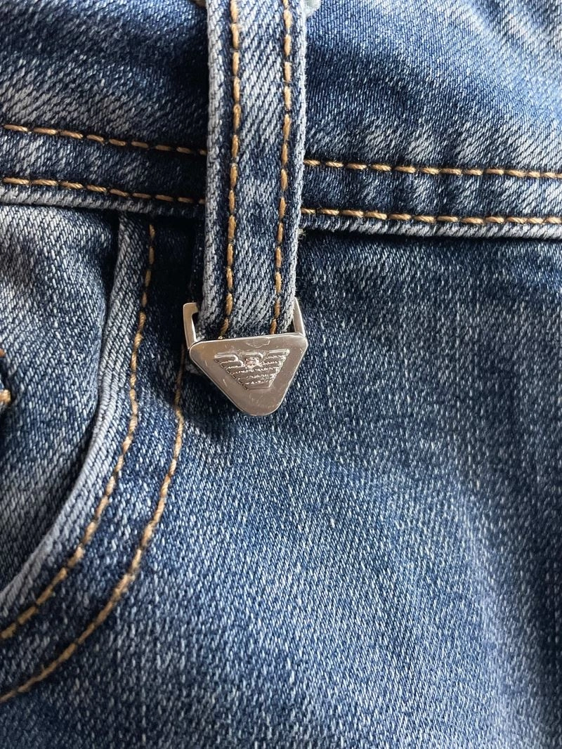 Modern Armani Jeans 96026