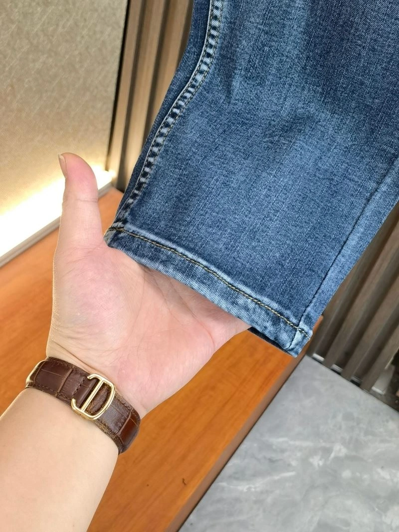Armani Jeans Unisex 96021