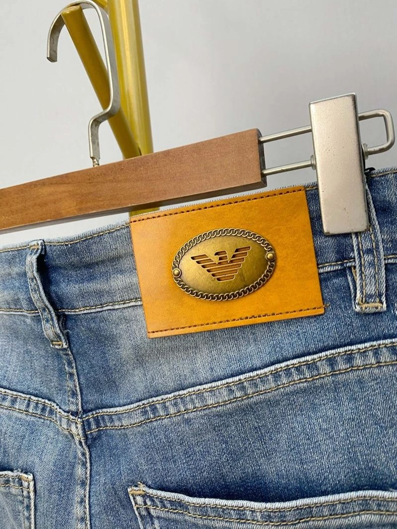 WellDesigned Armani Jeans 95888