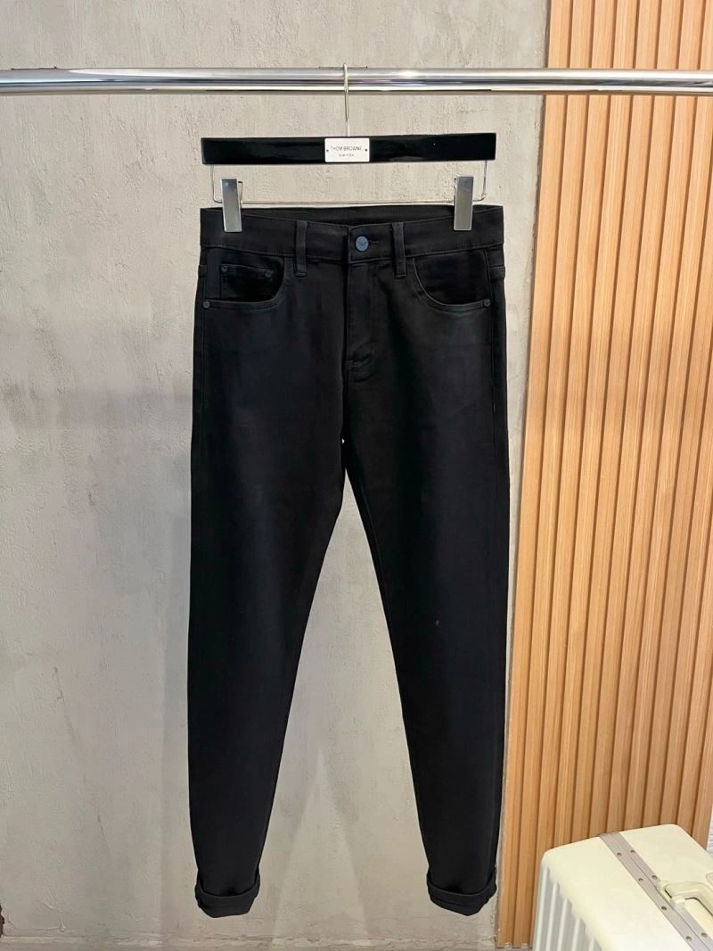 Resilient Armani Jeans 95783