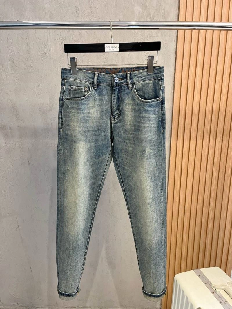Armani Jeans WellDesigned 95777