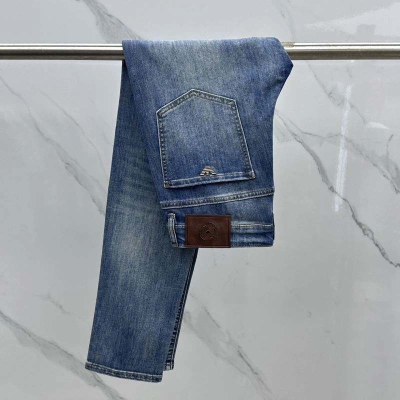 Vibrant Armani Jeans 95771