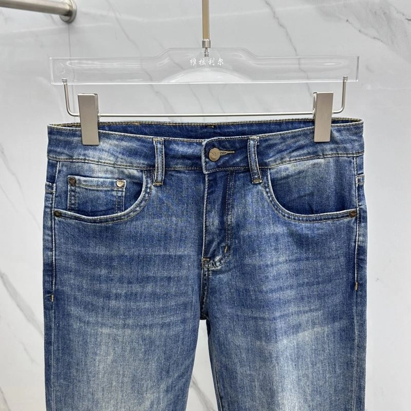 Vibrant Armani Jeans 95771