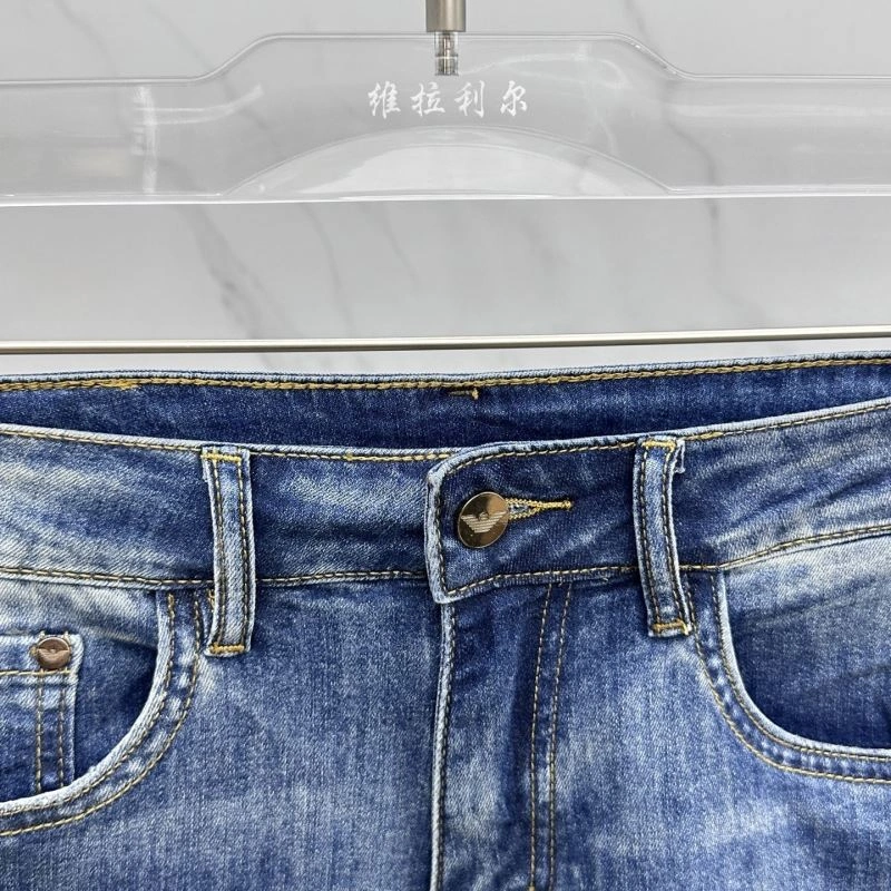 Vibrant Armani Jeans 95771