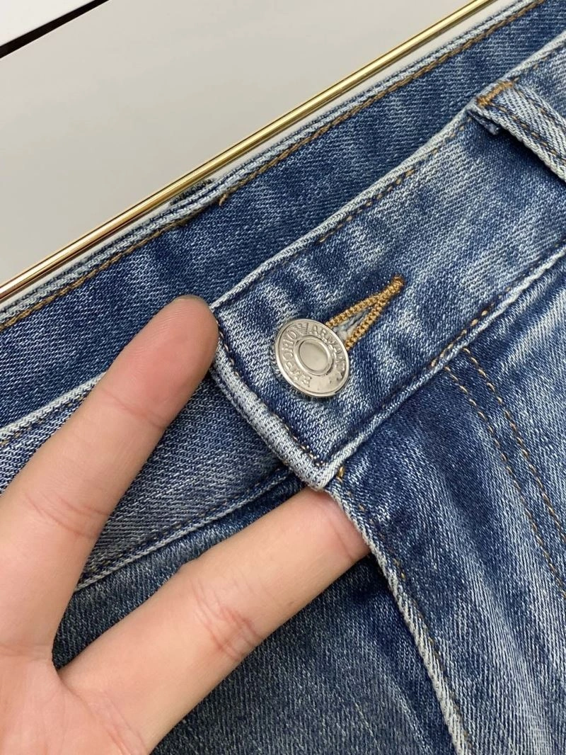 Armani Jeans Bold 95755