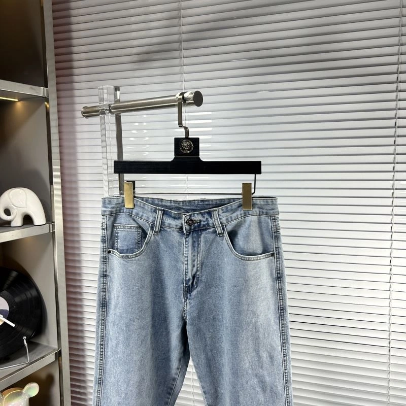 Snug Armani Jeans 95734