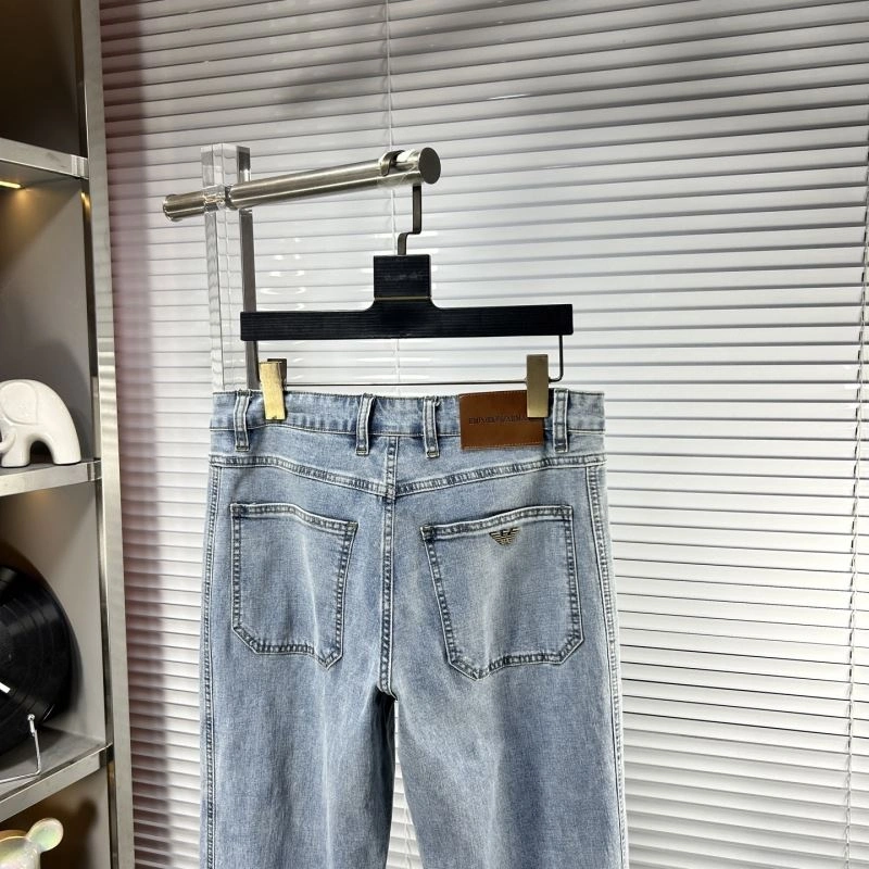 Snug Armani Jeans 95734