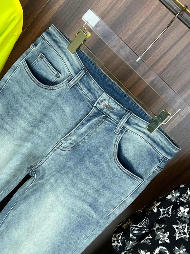 Youthful Armani Jeans 95666