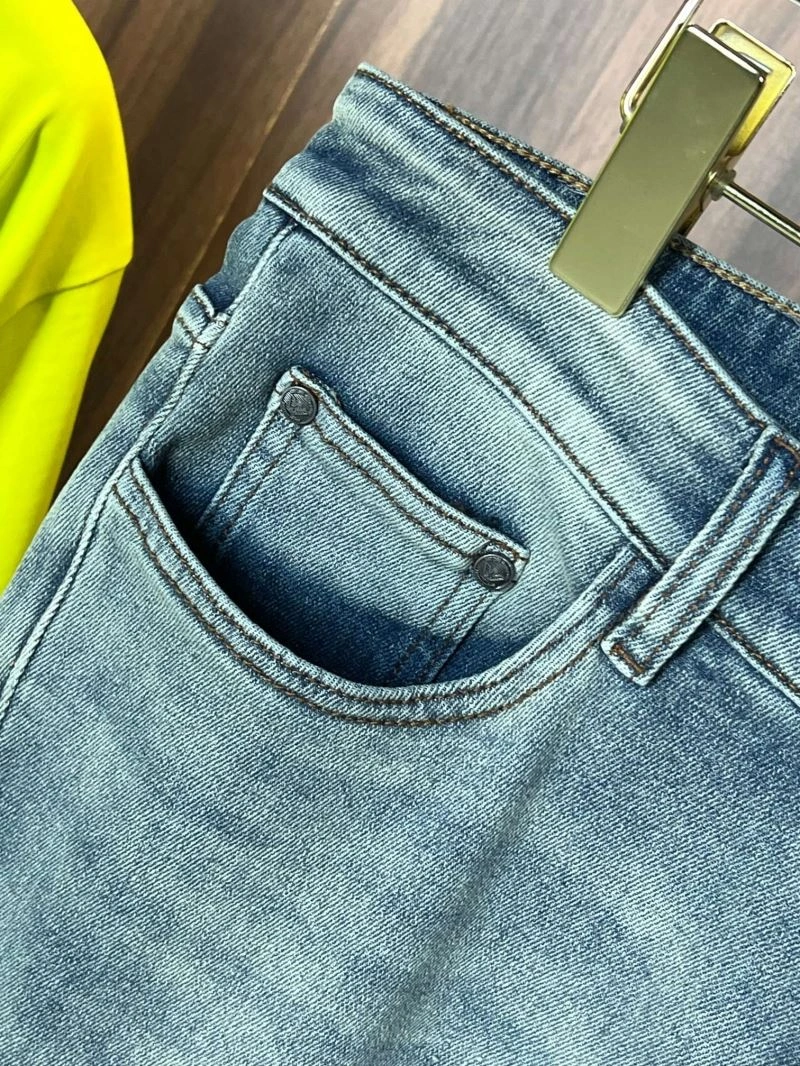 Youthful Armani Jeans 95666