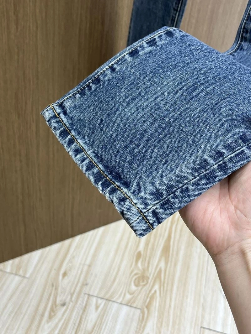 Resilient Armani Jeans 95667