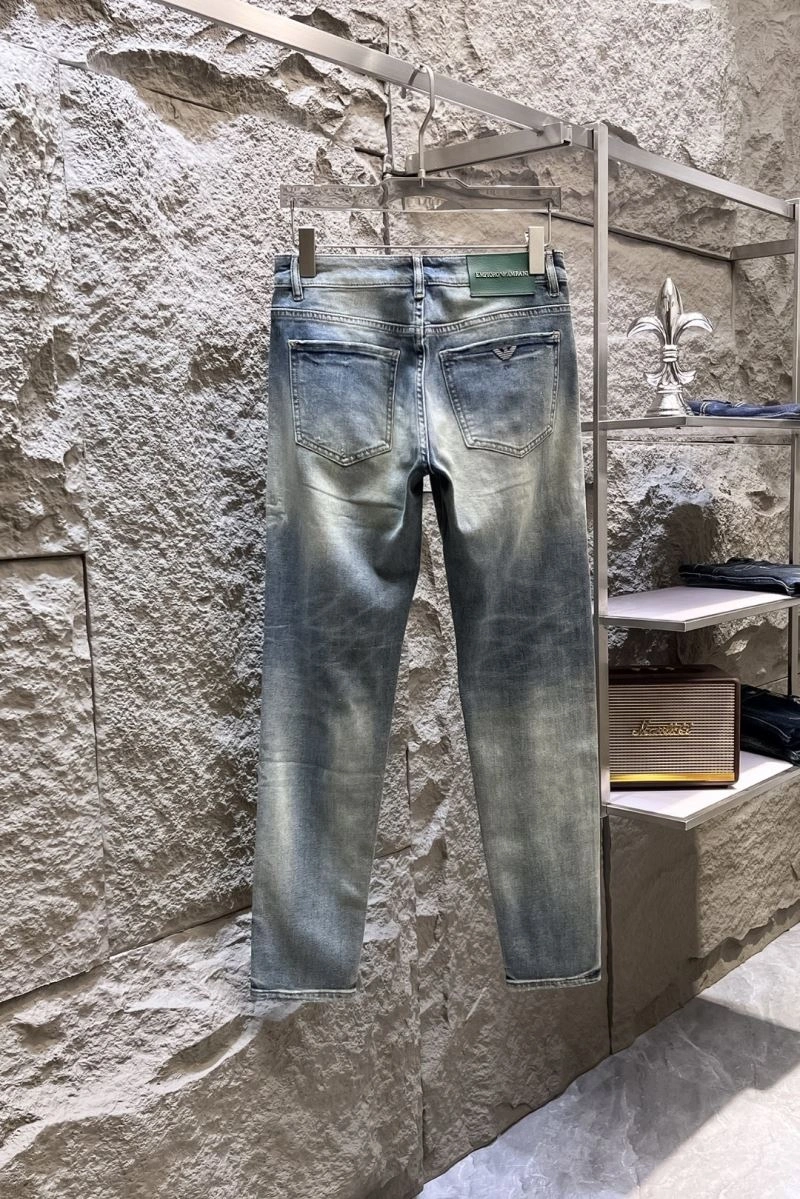 ModernLook Armani Jeans 95556