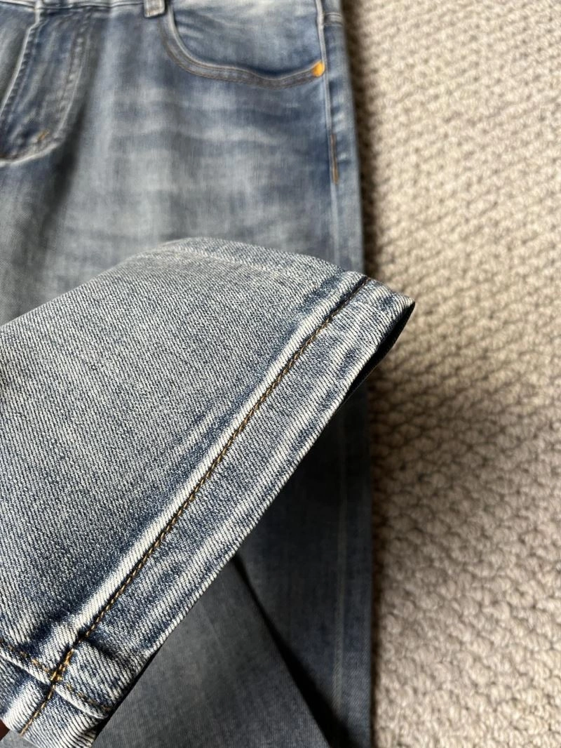 EyeCatching Armani Jeans 95577
