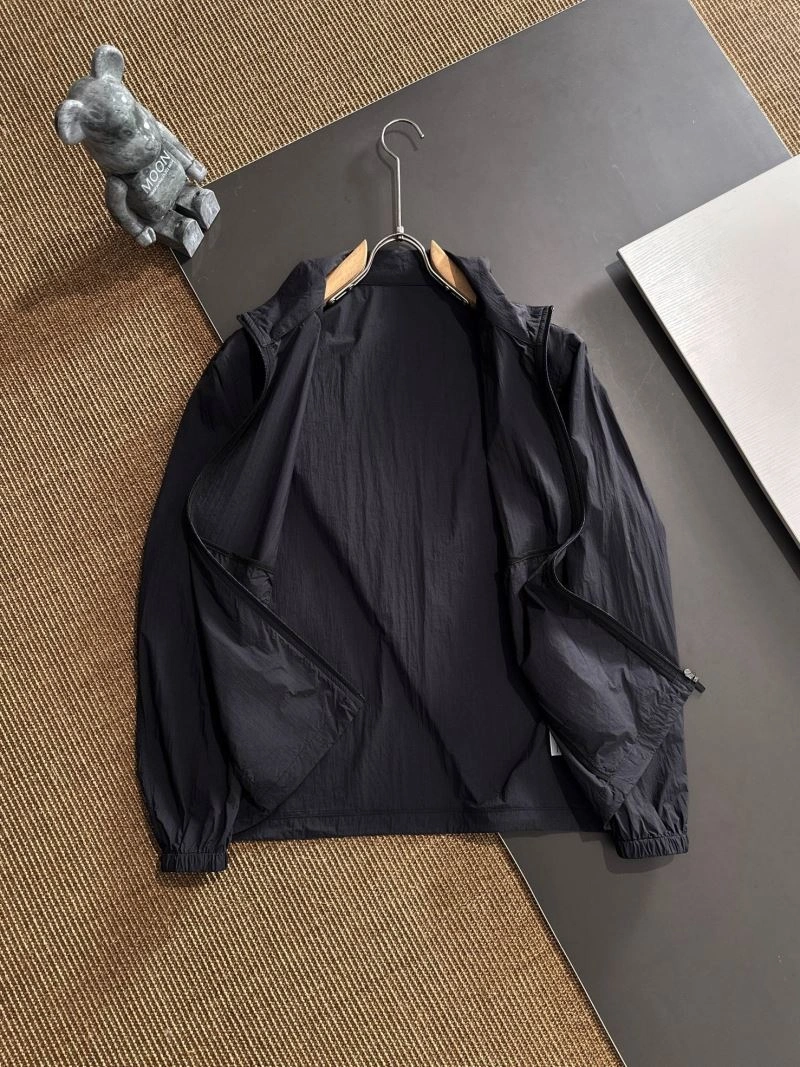 Sleek Armani Outwear 96145