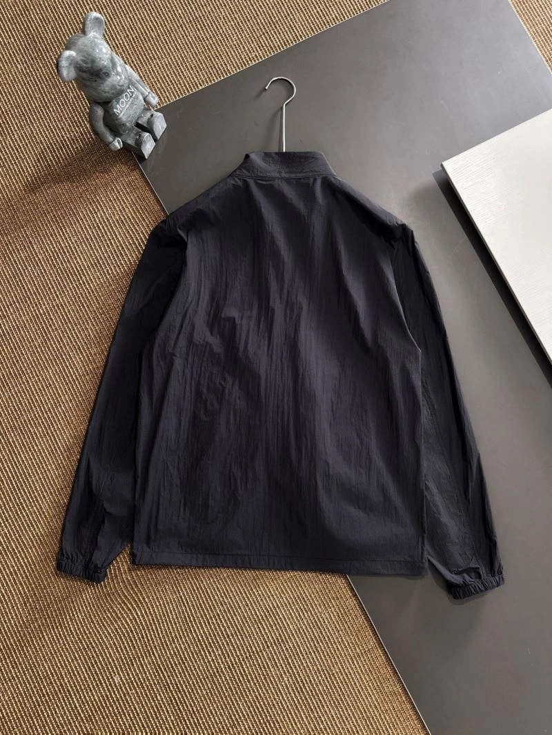 Sleek Armani Outwear 96145