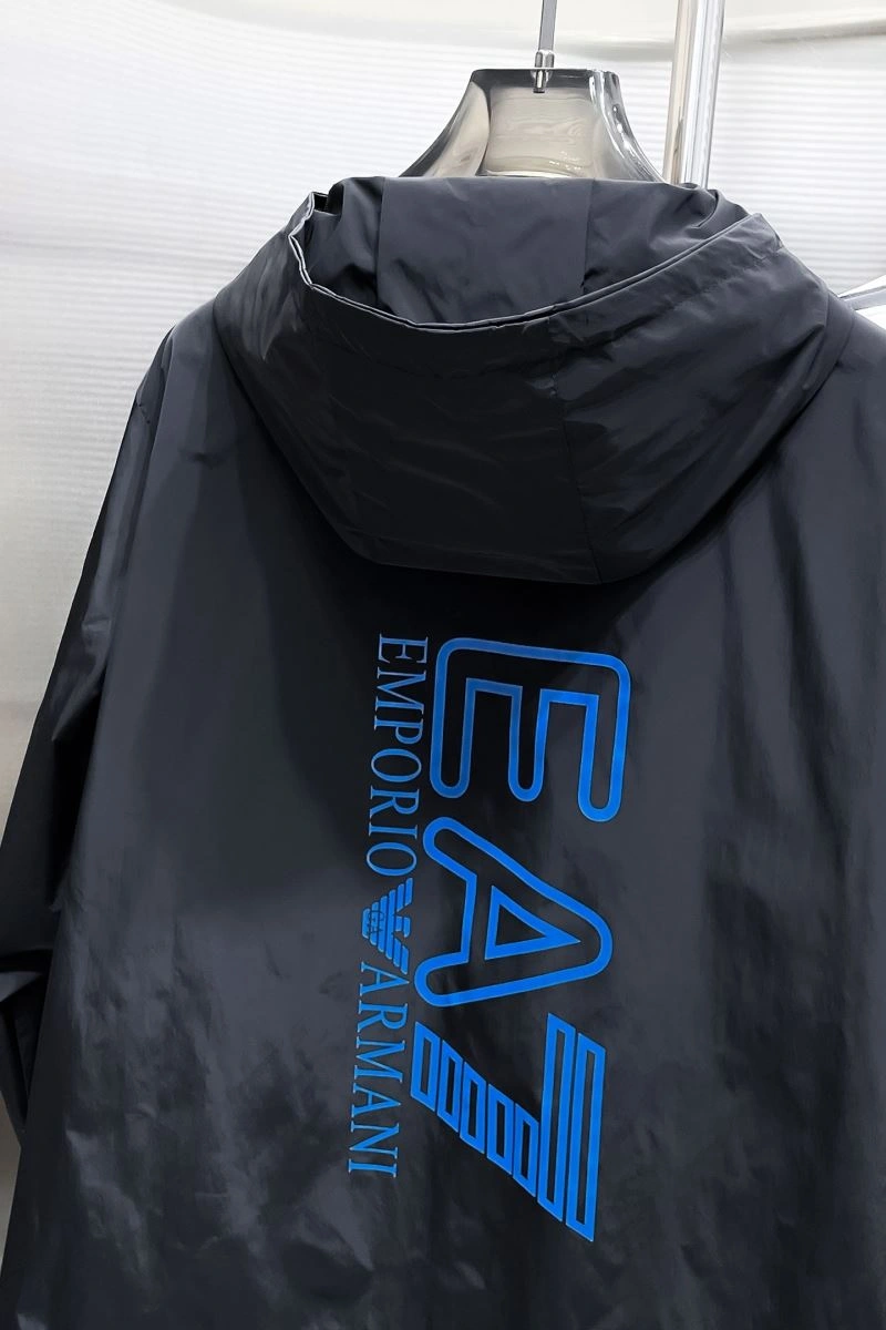 Modern Armani Outwear 96151