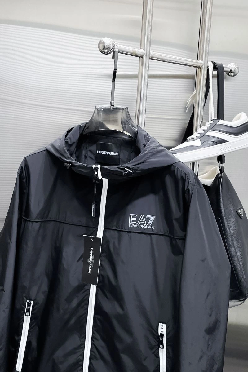 Modern Armani Outwear 96151