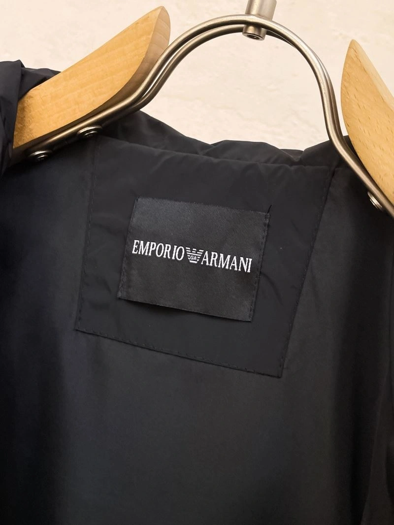 Durable Armani Outwear 96136
