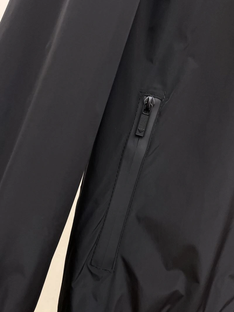 Durable Armani Outwear 96136