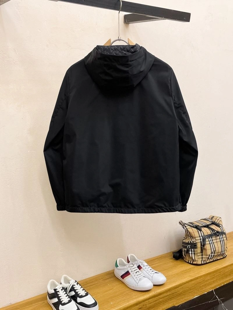 Armani Outwear Cozy 96133