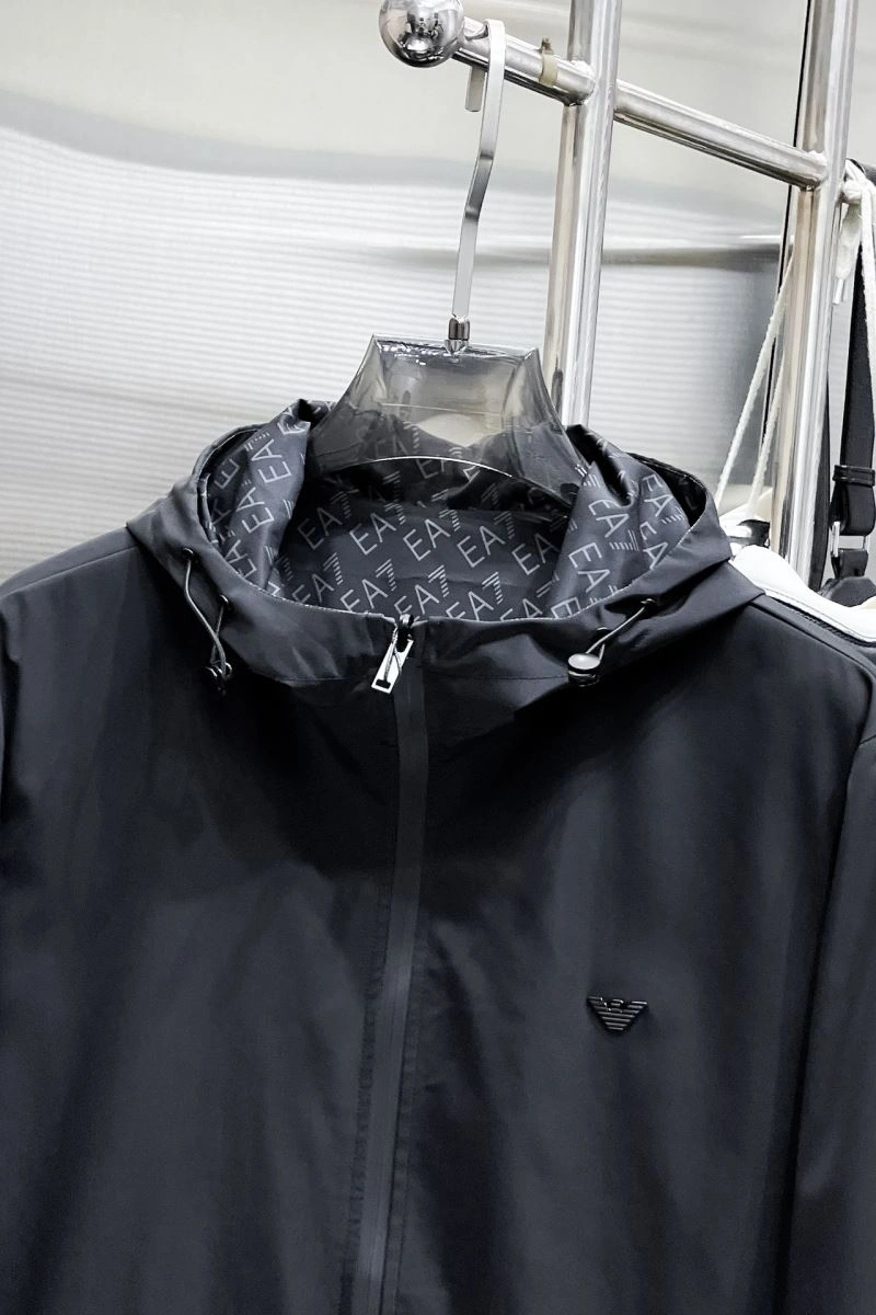 Armani Outwear Efficient 96115