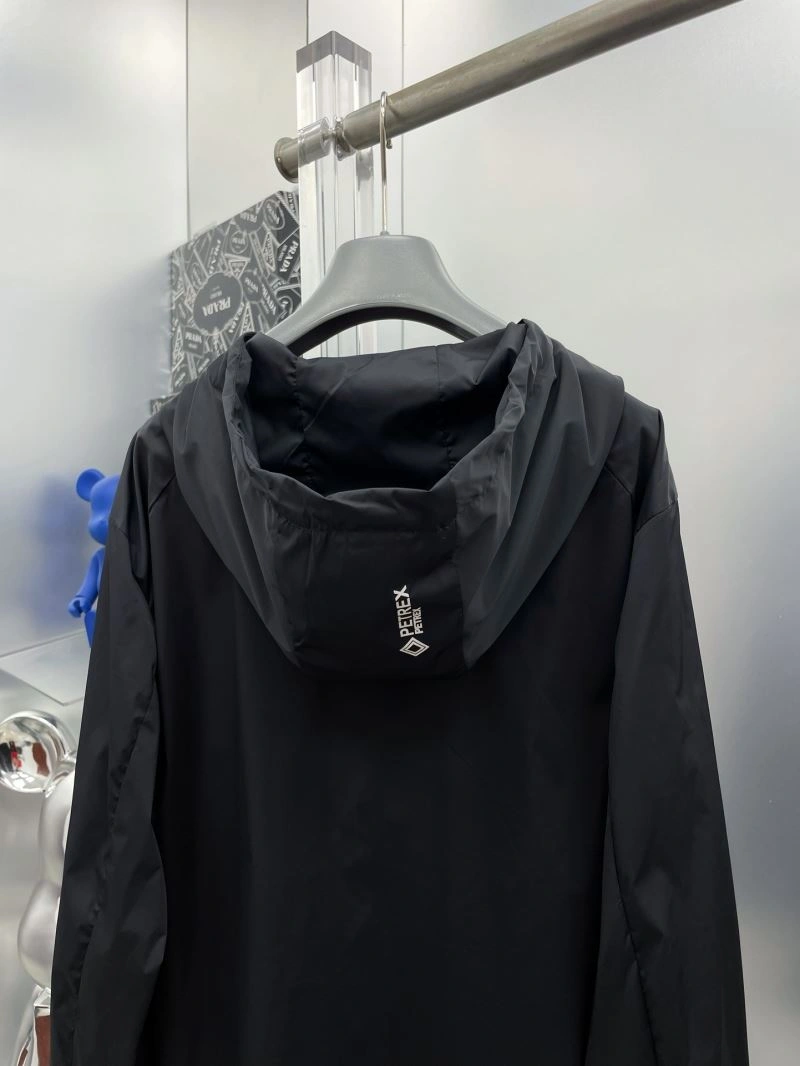 Sophisticated Armani Outwear 96109