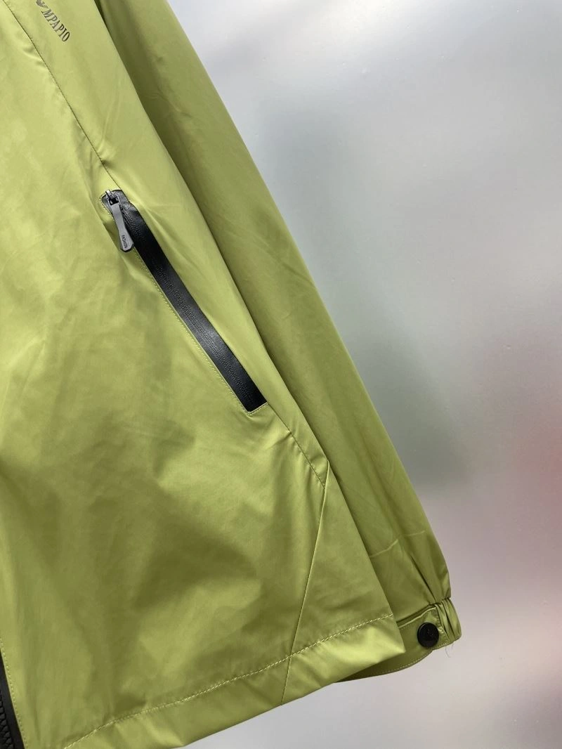Fashionable Armani Outwear 96140