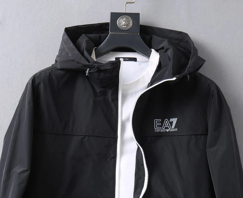 Armani Outwear TechFriendly 96033