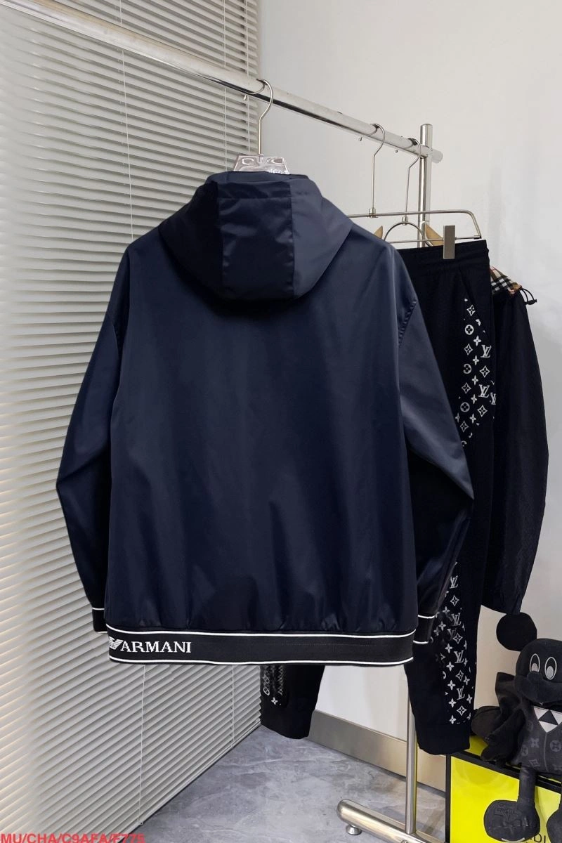 Armani Outwear Snug 96027