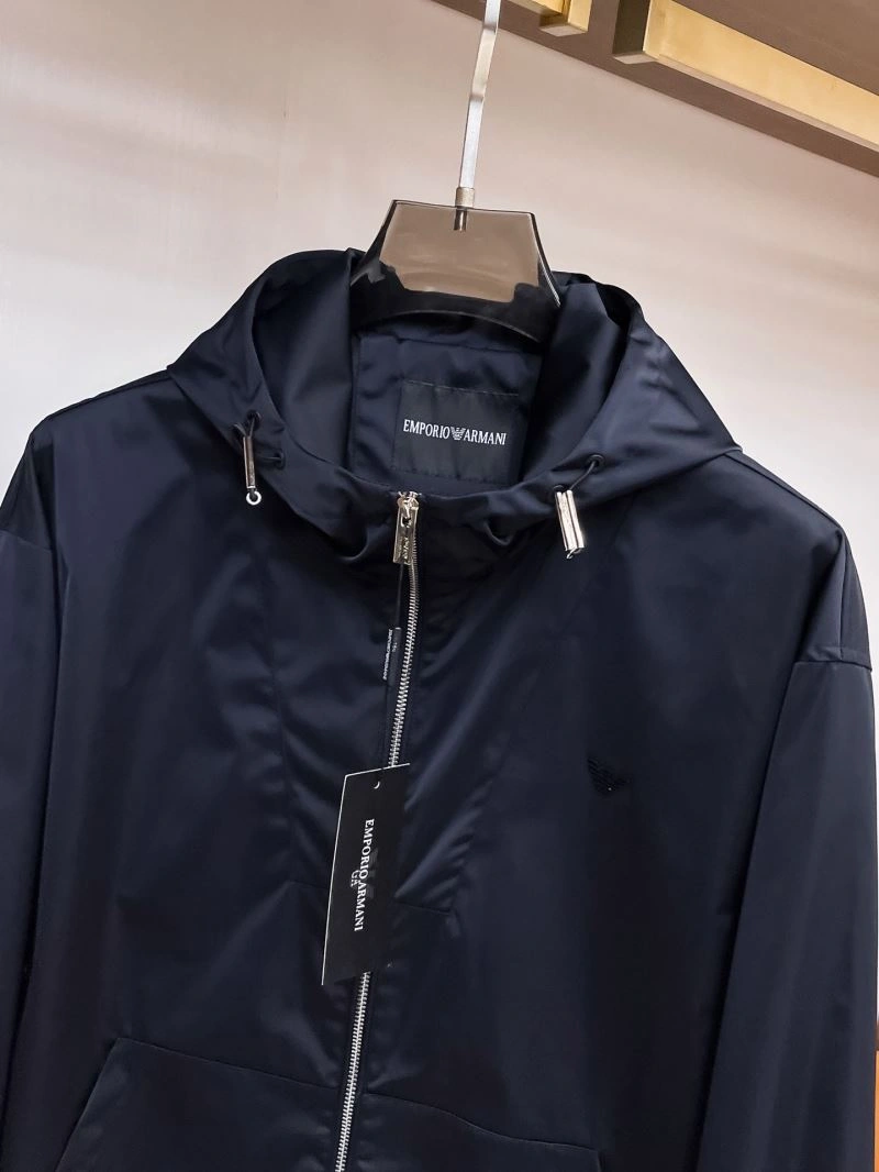 Armani Outwear Snug 96027