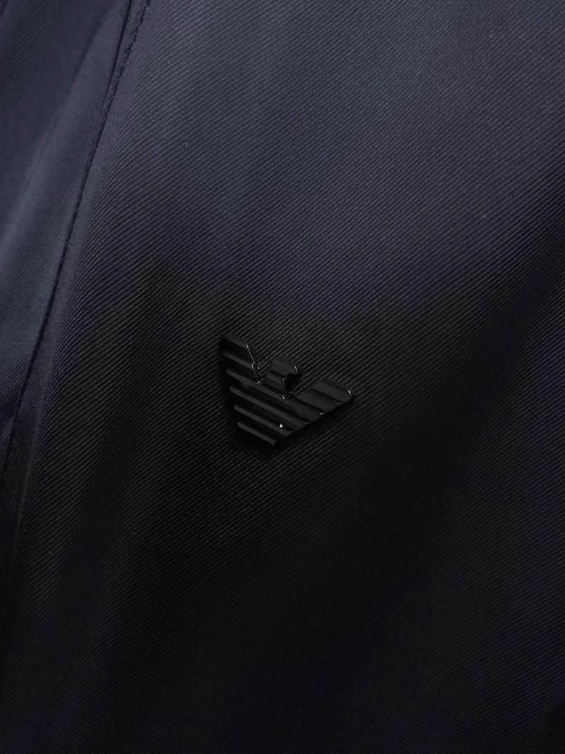 Armani Outwear Snug 96027
