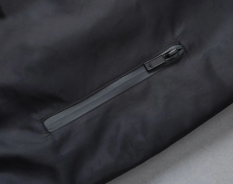 Breathable Armani Outwear 95960