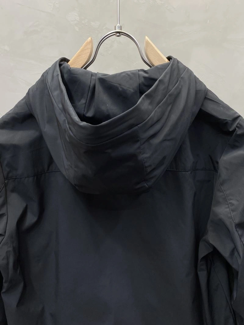 Original Armani Outwear 95824