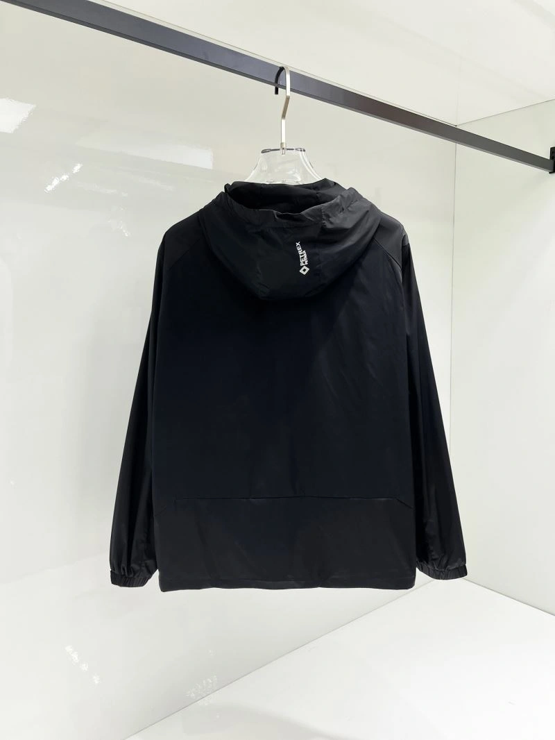 Armani Outwear Breathable 95629